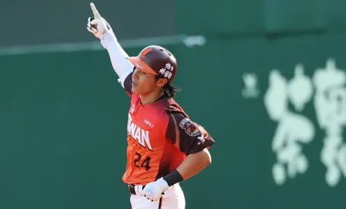 陳傑憲首轟出爐！砲轟潛水艇陳宇宏　統一獅9：5贏球橫掃台鋼雄鷹