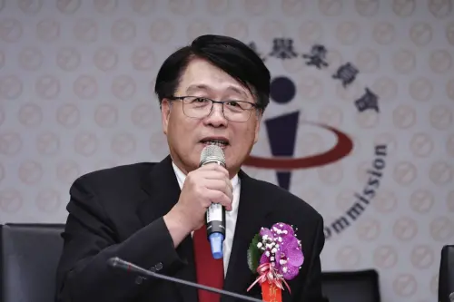 正式接任中選會主委　游盈隆喊：全力辦好2026、2028