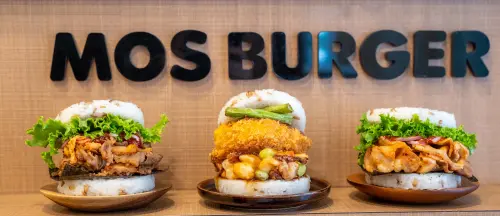 ▲摩斯漢堡新品「極上天丼珍珠堡」、「韓式燒肉珍珠堡」、「韓式豚肉珍珠堡」。（圖／摩斯漢堡提供）