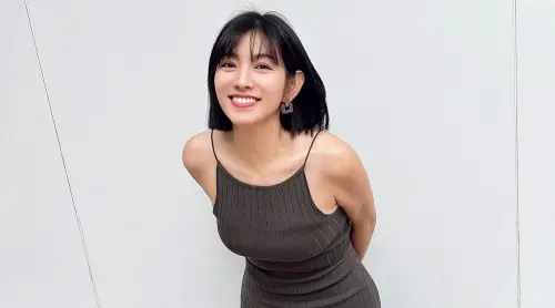 ▲米可白（如圖）與草莓姐姐同期，被取名為葡萄是因為膚色較黑。（圖／米可白FB）