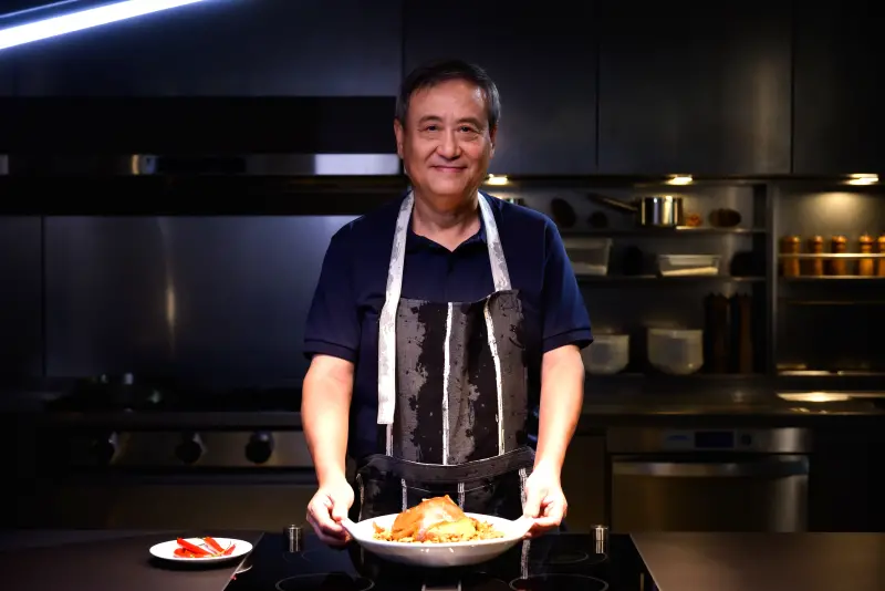 ▲大買家5月2日舉辦「李家宴分享會」，邀請導演李崗現場示範料理並分享家宴記憶，（圖／業者提供）