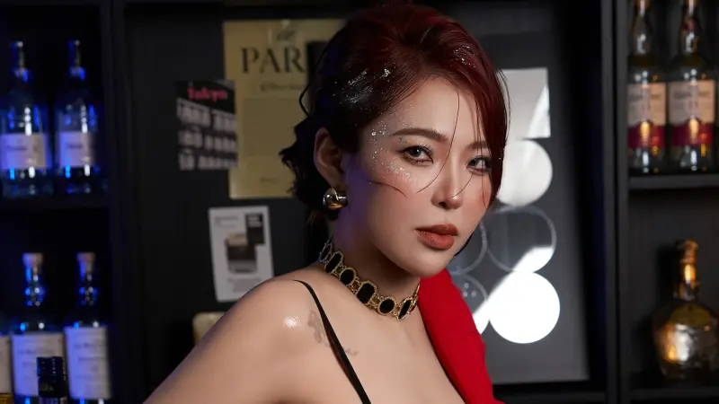 ▲宛宛兒從窮人變月入50萬元網紅，31歲即擁有4房1車，她大方公開致富4大祕訣。（圖／宛宛兒臉書）