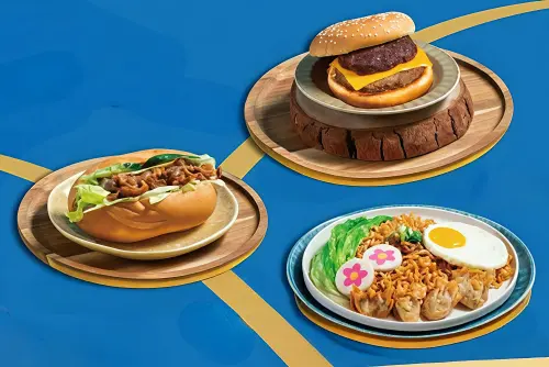 ▲里港炸餛飩炒泡麵、萬丹紅豆牛肉起司堡、萬巒豬腳法式長堡等，多層次口感體驗。（圖／業者提供）