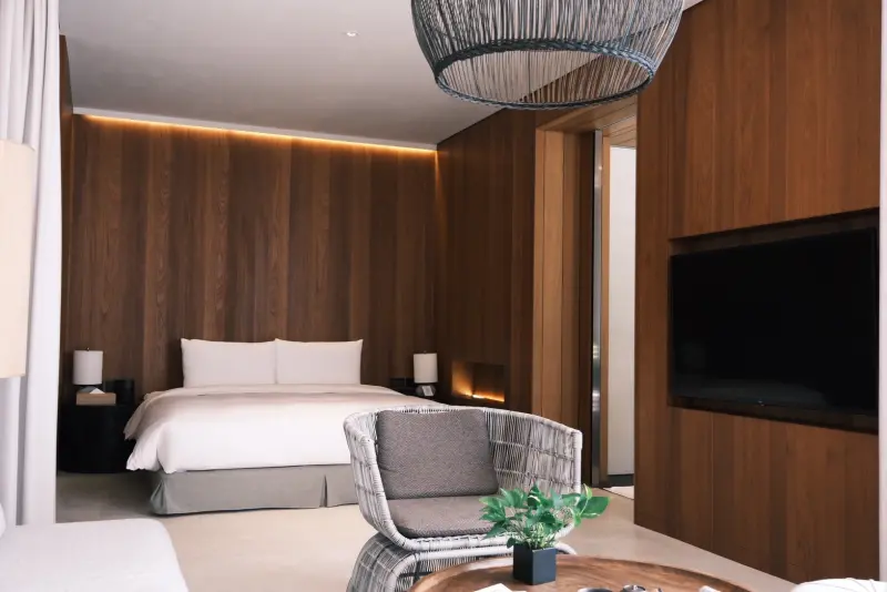 ▲雲品國際接手宜蘭礁溪知名的設計旅宿「了了礁溪」，升級為高端奢旅並首創「1泊2盞3膳」，預計5月重新開幕。（圖／雲品國際提供）