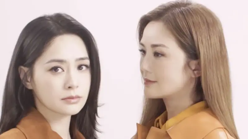 ▲阿Sa（右）宣布再婚嫁小10歲男友林俊賢，曬婚紗照放閃，閨密阿嬌鍾欣桐（左）發文祝福25年閨密，讓不少Twins時期的粉絲十分感動。（圖／翻攝自鍾欣桐微博）