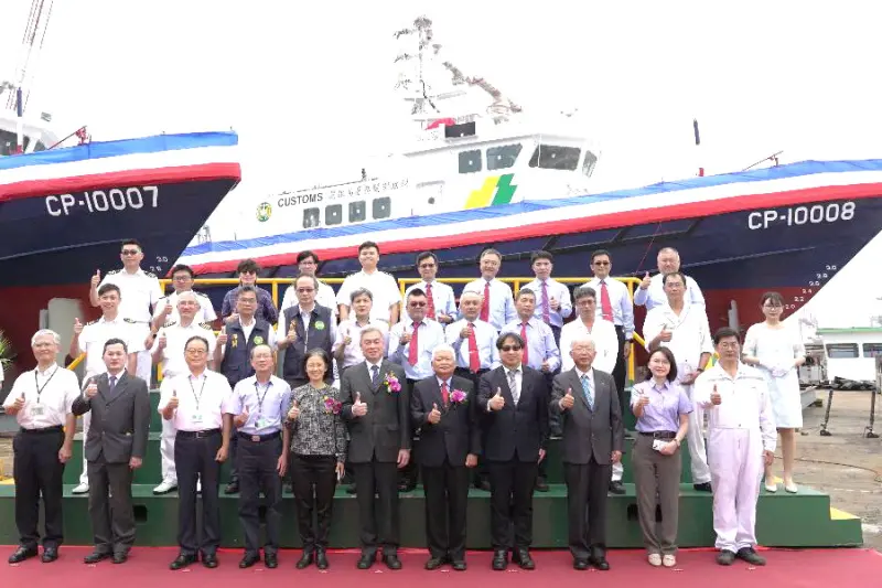 ▲台灣國際造船公司承造財政部關務署2艘100噸級巡緝艇舉行命名及下水儀式，預計可如期完成交付關務署，並肩負起海上查緝任務。(圖／台灣國際造船公司提供)