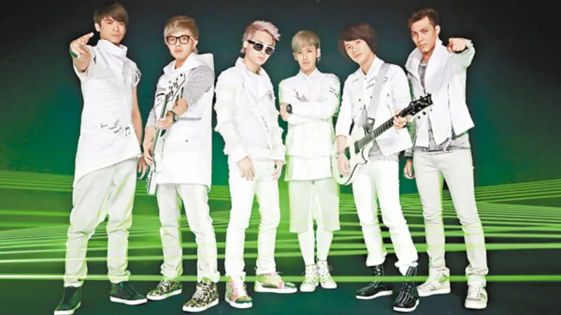 ▲MP魔幻力量當年拍攝100位名人齊跳「射手舞」的影片，近日影片再度引發話題。（圖／相信音樂提供）