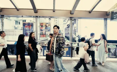 ▲潘宇謙近半年來在養腳傷，看到社會亂象，他也表示，作為一名父親，希望能好好地陪孩子成長。（圖／認可音樂提供）