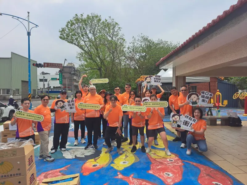 ▲淡水信用合作社用行動參與見證淡江大橋從願景變成真。(圖/淡信提供）