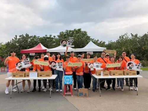 ▲淡信號召企業員工及家屬組成服務團隊，作為參與者後盾。(圖/淡信提供)