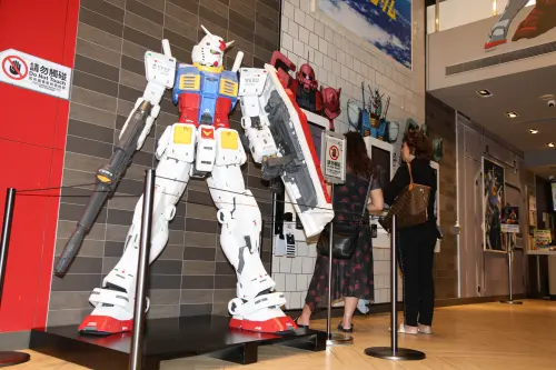 ▲麥當勞聯名《機動戰士鋼彈》，將台北昆明門市打造為鋼彈主題旗艦餐廳。（圖／記者朱永強攝）