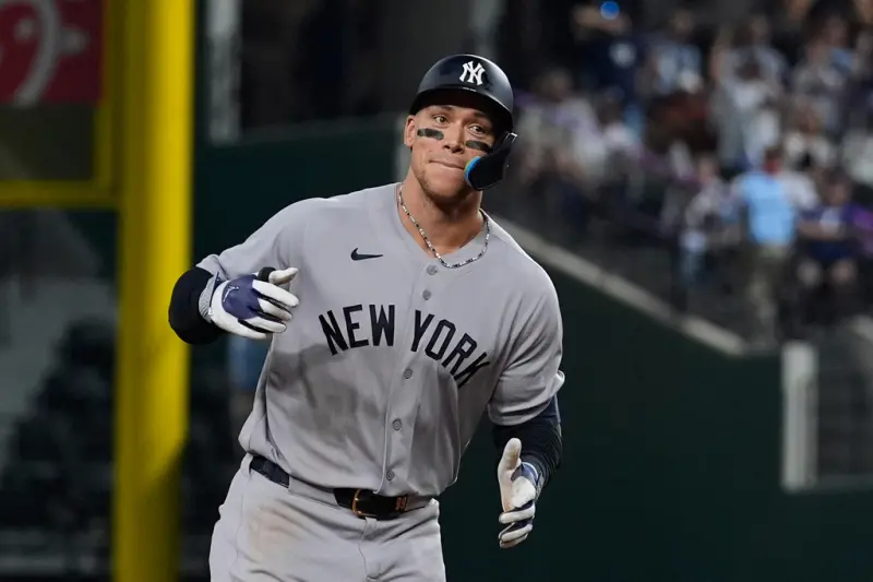 ▲賈吉（Aaron Judge）於第9局敲出驚天動地的陽春砲，不僅幫助球隊最終以3：2險勝，這也是他連續第3場比賽開轟。（圖／美聯社／達志影像）