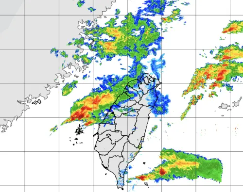 鋒面在家門口了！北台灣將迎「最大雨勢」　越晚越濕涼、只剩19度