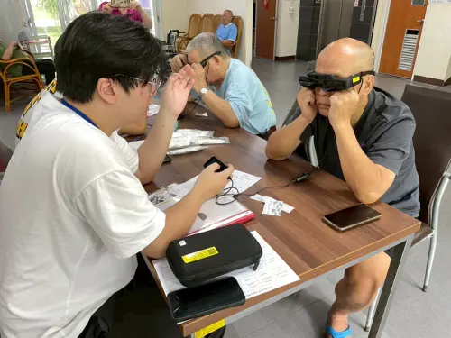 ▲北榮AI智慧眼鏡系統歷時2年完成可同步檢測、認知以及閱讀效率的建置。（圖／北榮提供）