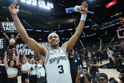 NBA季後賽4/29賽況》馬刺4:1晉級、尼克奪下天王山　76人扳回一城