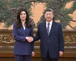 KMT Chair Cheng Li-wun meets with CCP General Secretary Xi Jinping in Beijing on April 10. (KMT)