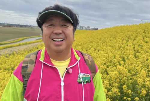 ▲日本搞笑雙人組「香蕉人」成員日村勇紀健康亮紅燈，宣布全面暫停演藝活動，目前復出時間尚未確定。（圖／@bsa_himutaro）