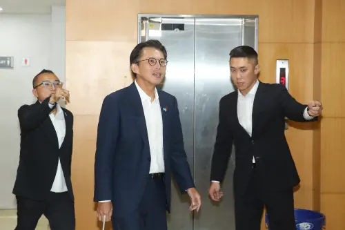 黃國昌民調輸了照樣募千萬！前幕僚酸：民眾黨淪募款無限城