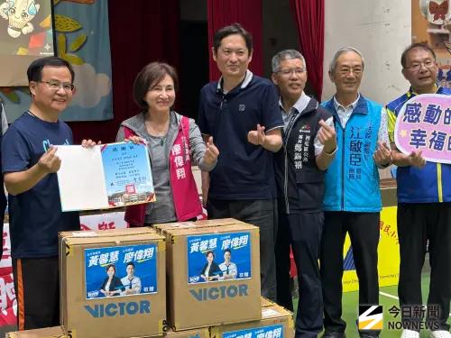 捐贈6萬顆羽球挺基層 運彩公會理事長：盼拋磚引玉