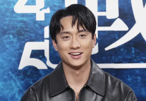 ▲劉俊謙（如圖）在《寒戰1994》戲分重，表示雖然演前兩集梁家輝角色的青年時代，卻不追求彼此在外型上的相似，比較想演出不同階段的作風。（圖／截圖自訪問影片）