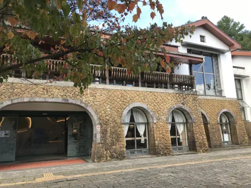 玉山排雲山莊徵才月薪45K！「月連休15天」有玄機　超硬條件曝光