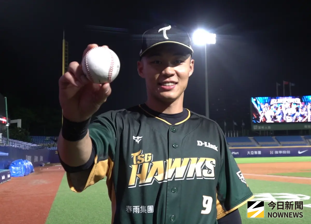 ▲台鋼雄鷹「大王」王柏融今日完成生涯百轟、第800安，助隊以5：1擊退富邦悍將。（圖／記者陳云茹攝,2026.4.29）