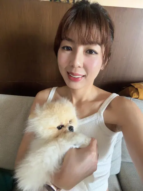 ▲針對粿王的狀況，李怡貞（如圖）認為是特例，大多被告遭求償100萬，會依據證據、實務面請求法官降低判決金額。（圖／女人大律師李怡貞臉書）