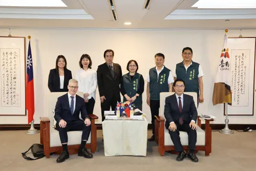 澳洲駐台代表馮國斌拜會黃偉哲　盼深化多元領域合作交流