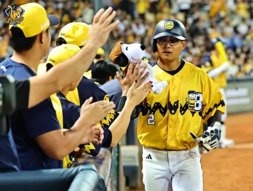 李聖裕是誰？苦熬7年卻因失誤被罵爆　羅戈摸頭安慰讓象迷全哭了