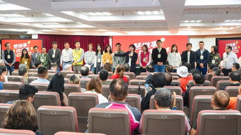    ▲新北市長候選人蘇巧慧競選辦公室與民主進步黨新北市黨部舉辦「擴大決策會議」。（圖／蘇巧慧辦公室提供）  