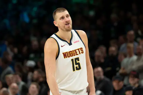 ▲即便約基奇（Nikola Jokic）繳出接近大三元數據，仍難敵灰狼全隊速度與防守壓迫，金塊無奈止步首輪。（圖／路透／達志影像）