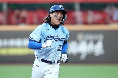 張育成雙響砲、王念好首轟出爐！富邦牛棚差點翻船　5：4險勝味全