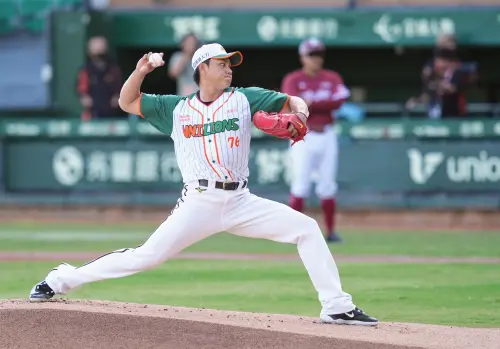 江少慶睽違596天一軍復出先發！飆155公里火球　主投3局失1分送4K