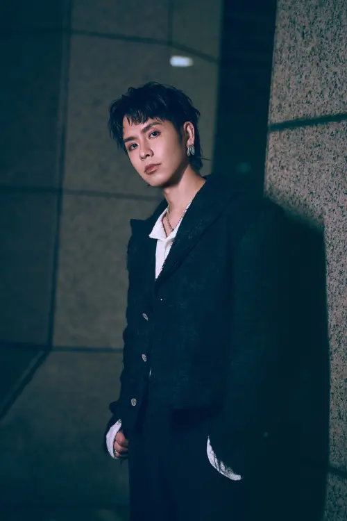 ▲這次造型，鼓鼓（如圖）久違以黑短髮亮相，直呼：「希望從造型開始到每首歌都有期待！」（圖／相信音樂提供）