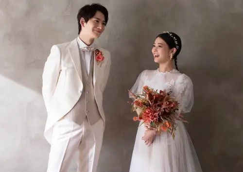 ▲高畑充希（右）與岡田將生（左）在2024年宣布結婚。（圖／IG@mitsuki_takahata ）