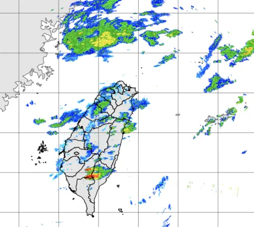 強對流衝進台灣！高雄、屏東注意大雷雨　氣象署大雨特報警戒範圍