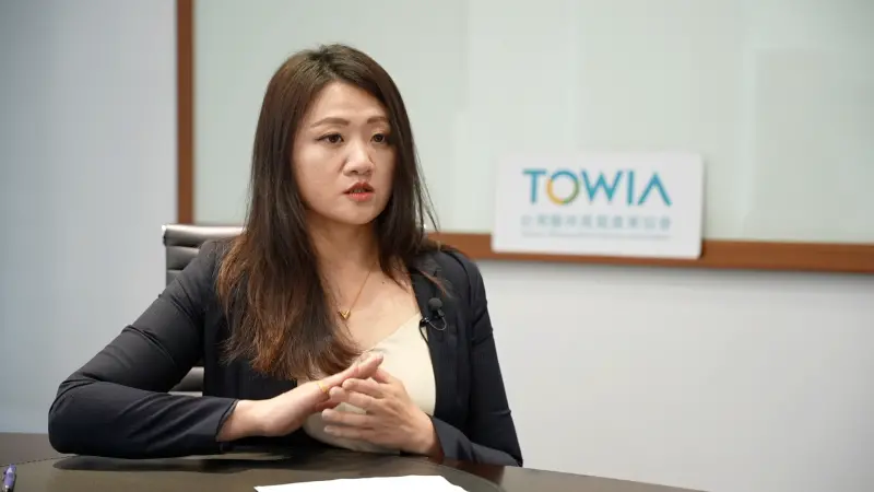    ▲台灣離岸風電產業協會TOWIA秘書長黃苡瑄接受NOWNEWS專訪，娓娓道來風電業者，如何克服挑戰、站穩腳步。（圖／記者王郁勳攝）  