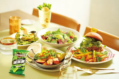 ▲樂子the Diner全新5款聯名餐點，打造香菜宇宙。（圖／瓦城集團提供）