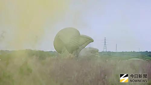 ▲陸軍聯兵333旅地面接收部隊迅速展開回收與檢整作業。（圖／記者莊全成攝，2026.05.05）
