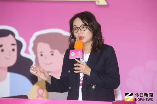 ▲健保署署長陳亮妤指出，近年癌症用藥已陸續接軌國際指引，多款乳癌最新治療陸續獲得健保給付，盼能讓病友從篩檢到治療能無後顧之憂。（圖／記者邱曾其攝）