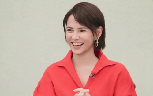李心潔27歲當繼母！女兒拉她到學校「我也有媽媽」她淚：一輩子了