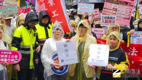 看到薪資單「已心死」！熱情早被消磨　護理師拚轉職逃離醫院