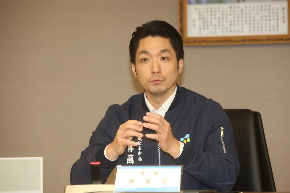 ▲蔣萬安強調自年初啟動防治後，鼠患通報件數已從2月的258件，降至4月的70多件。（圖／記者邱曾其攝）