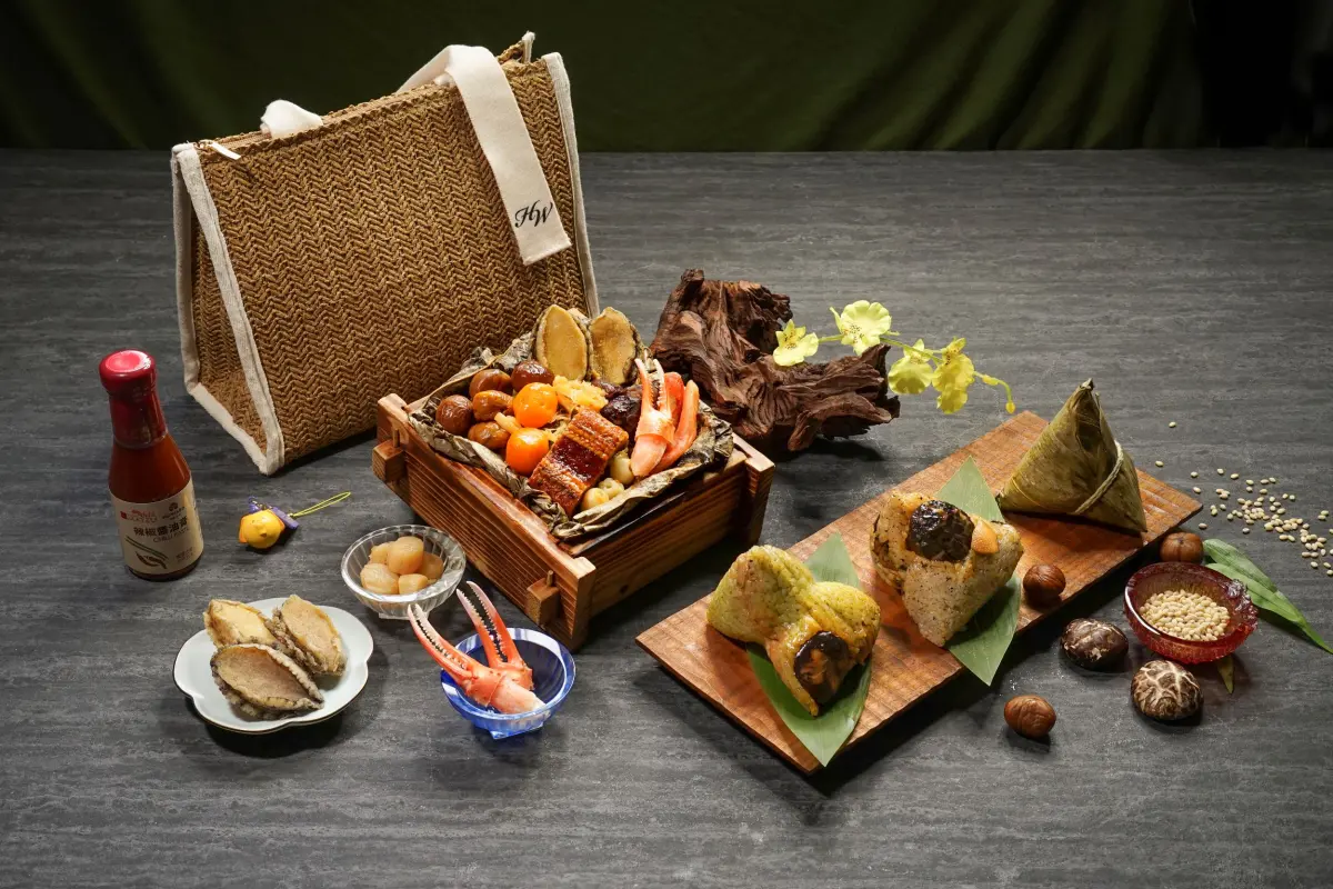 ▲台中福華飯店推鼎極冠軍粽禮盒，包含鼎極海鮮粽、義式黑松露珍珠薏仁粽、野菇義式青醬粽.早鳥有優惠。（圖／業者提供）