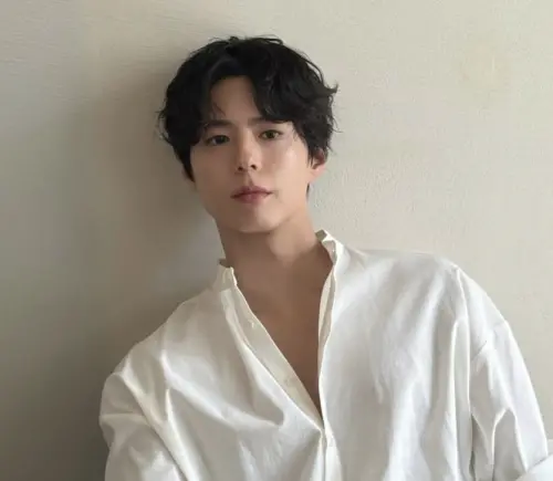 ▲朴寶劍為本屆百想藝術大賞主持人之一。（翻攝自朴寶劍IG@bogummy）