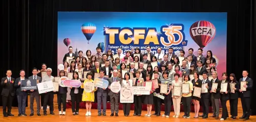 ▲歐德家具再次通過嚴格評核,獲服務金賞認證。（圖／歐德提供）