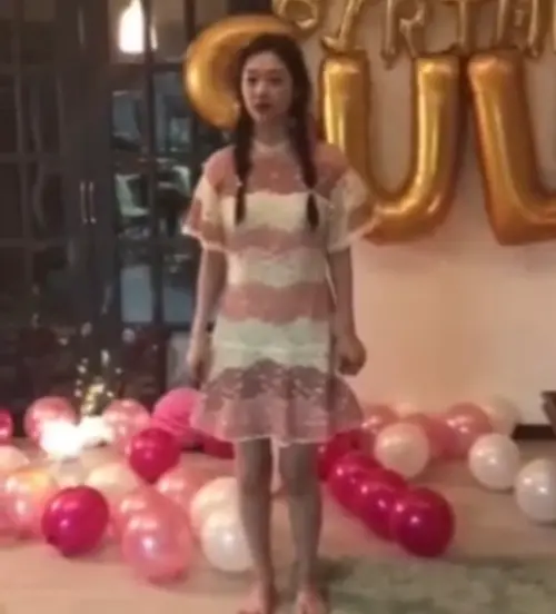 ▲雪莉（如圖）生前慶生影片曝光，粉絲直呼：「好想念她」。（圖／翻攝自雪莉哥哥 IG）