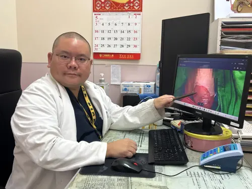 下體垂肉如牛睪丸　竟子宮脫垂併拉出體外