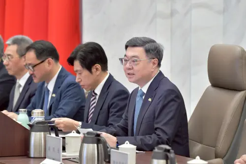 淡江大橋下周二風光通車　卓榮泰：打造台灣最新名片