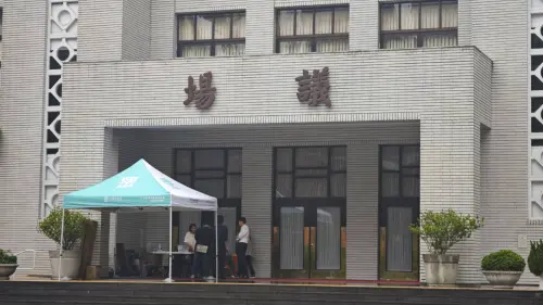 確保明順利表決軍購案　民眾黨立委輪班守議場搶先提議案